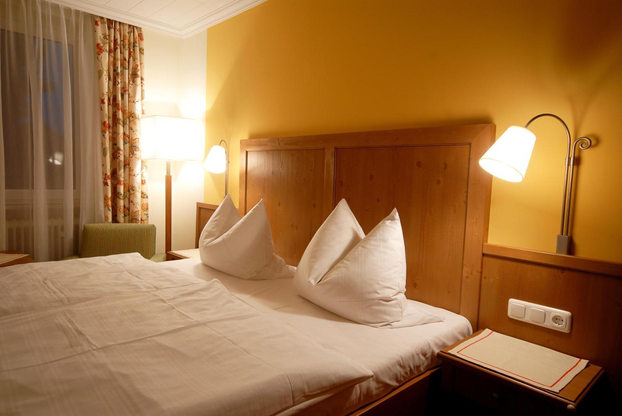 Hotel Gondel Altenkunstadt Kültér fotó