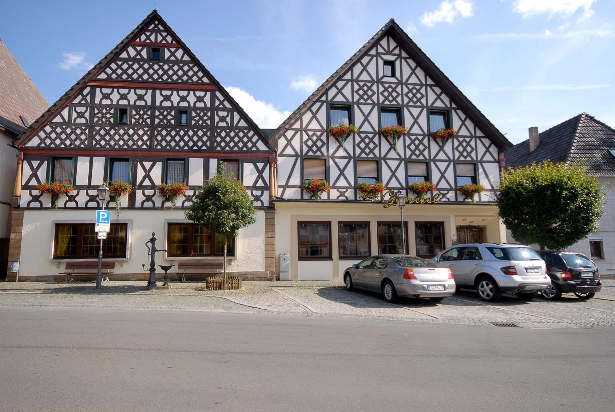Hotel Gondel Altenkunstadt Kültér fotó